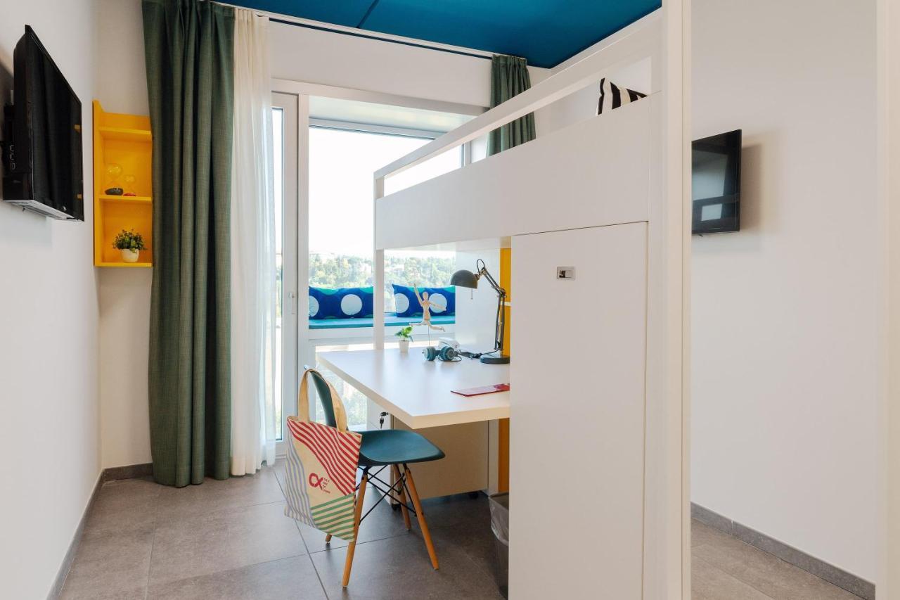 Cx Florence Student & Explorer Place Exterior photo